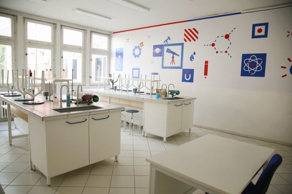 tehnicka-skola-pancevo-2227FC47DC-1A8F-2B86-B89C-286C744ECE6B.jpg