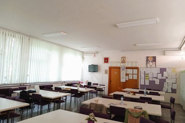 tehnicka-skola-pancevo-4904B2B2E-670F-D5CE-F830-2F20BBF76D72.jpg