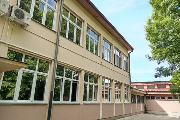 tehnicka-skola-pancevo-7D1500ED8-9B58-18E2-A1B0-0F91E1B7DC35.jpg